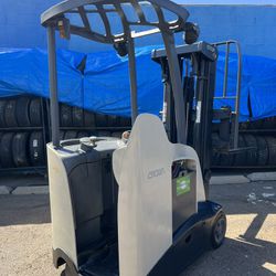Crown RC5500 Electric Used Forklift New Battery And Tires OBO