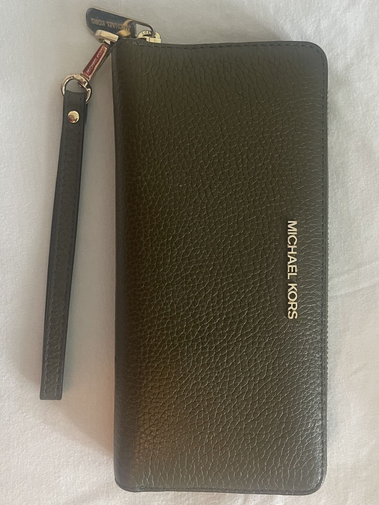 Jet Travel Large Leather Continental Wallet MK