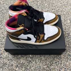 Jordan 1 Mid Orange Wear Away