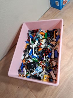 Lego Pieces and Parts/Minifigures