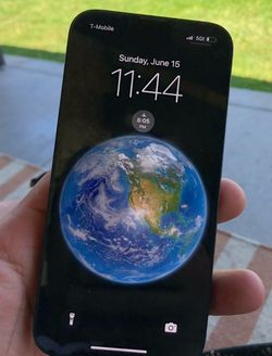 Apple iPhone 15 black