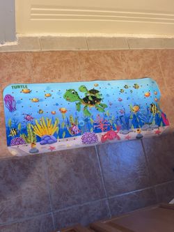 Kids Ocean Turtle Non-Slip Bath Mat – 40” x 16”