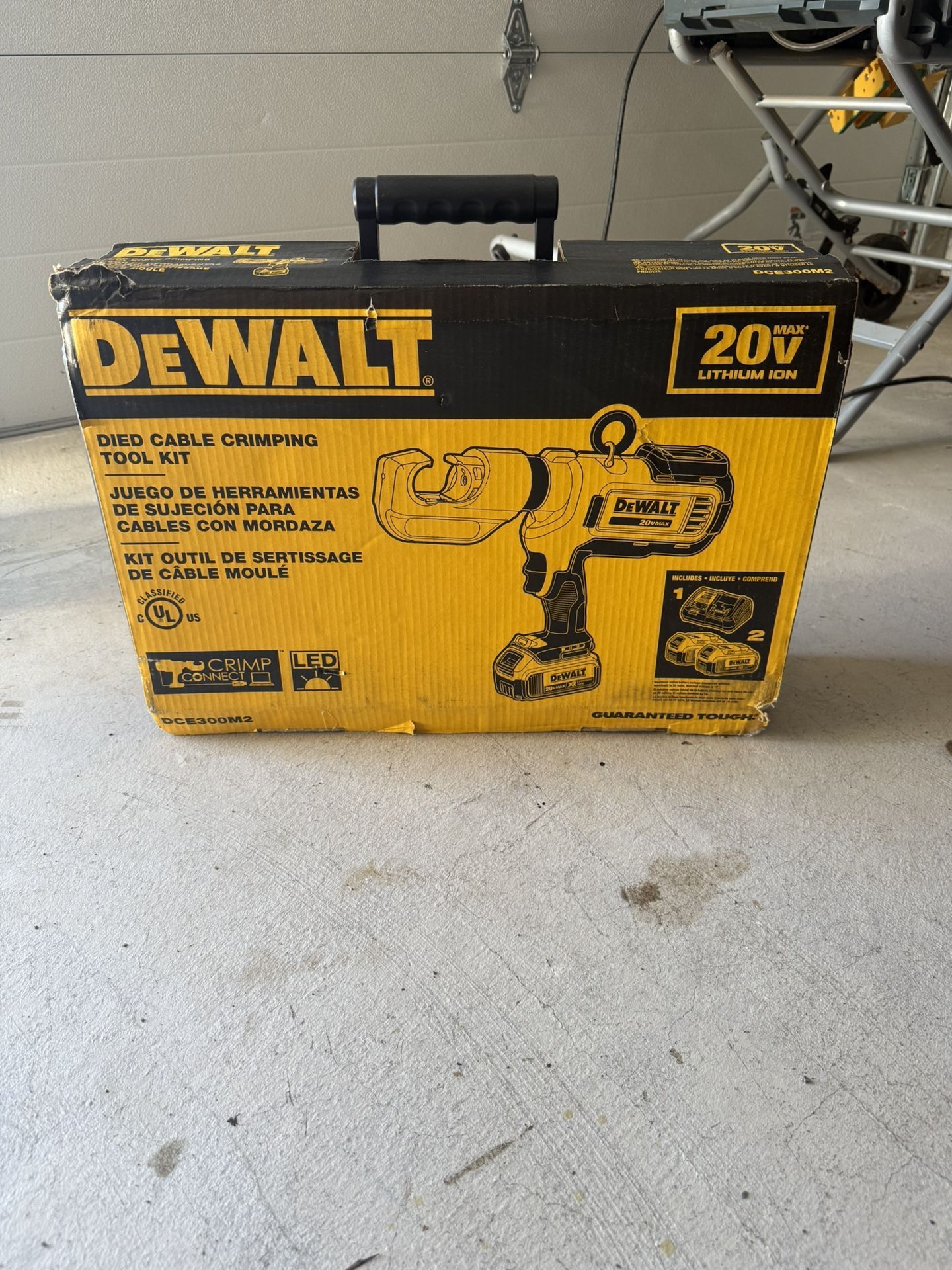 New Dewalt 20v Electric Crimper DCE200M2K
