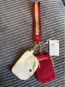 Lululemon pouch wristlet