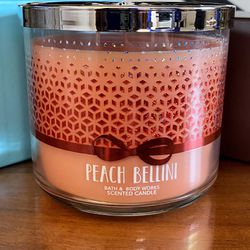 Peach Bellini 3 Wick Candle Bath & Body Works