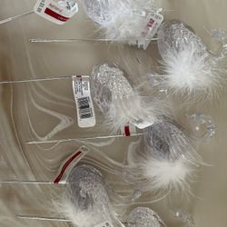 6 LARGE CHRISTMAS ORNAMENT PICKS FEATHERED SWANS  CRAFTS TREES WREATH