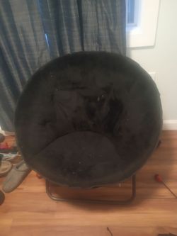 Round black circle chair
