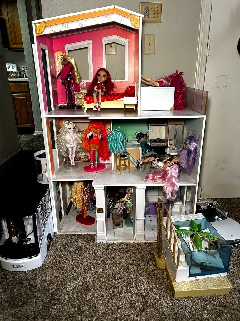 Rainbow High Doll House