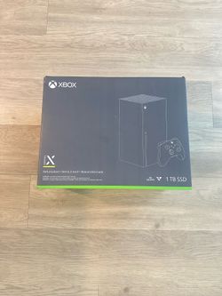 Xbox Series X 1TB Bundle w/ 2 Controllers, Wireless Headset & Original Box