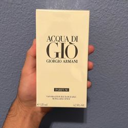 Acqua Di Gio by Giorgio Armani Parfum Spray For Men 125 ml / 4.2 oz New