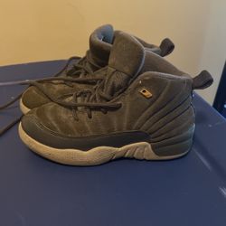 Jordan’s 13 C Needs To Be Cleaned 