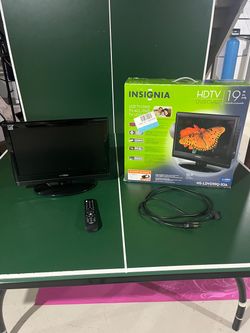 Insignia 19 inch TV /DVD combo