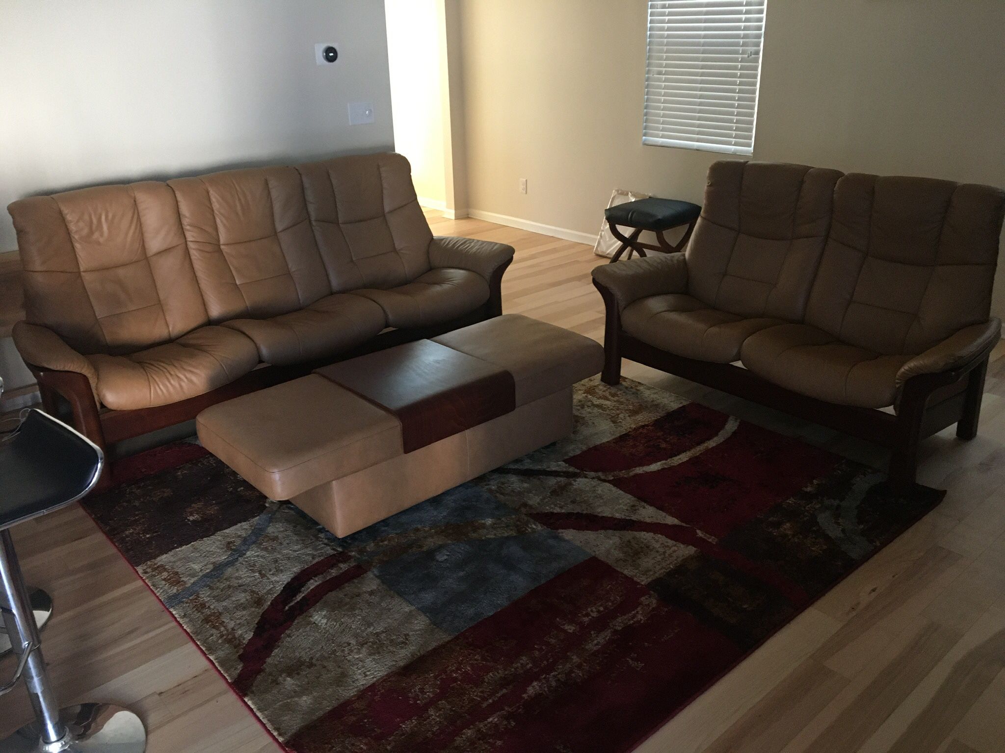 3 Seat & 2 Seat Reclining Leather Entertainment Couches With Ottoman