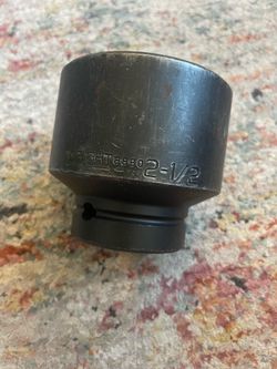 Wright 2 1/2 socket 6 point 1 inch drive USA