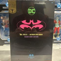 McFarlane DC Multiverse Mr Freeze Black Light Edition - Batman & Robin