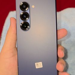 Samsung Galaxy Z Fold 6 | 512GB 12GB RAM
