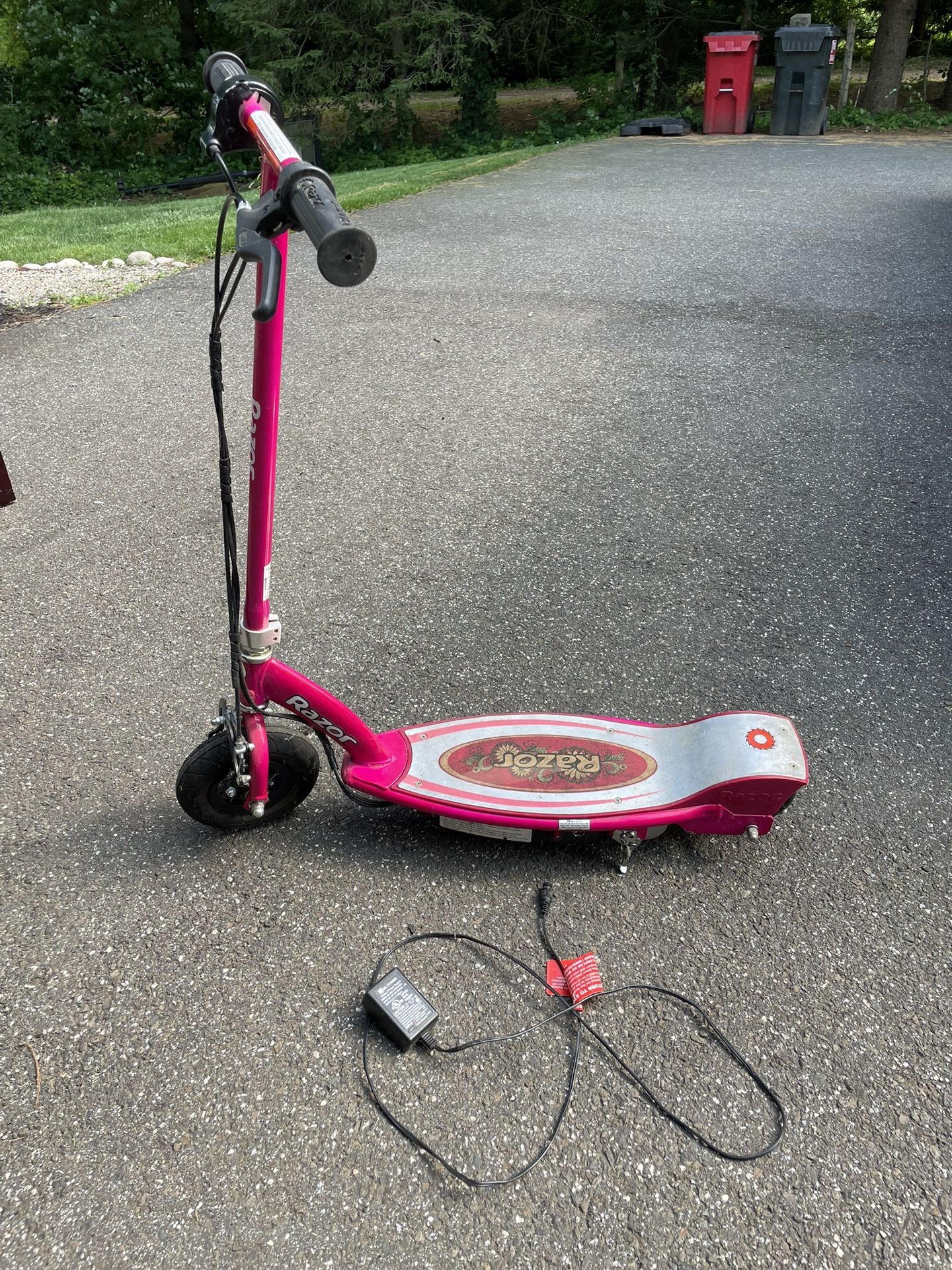 Jetson Battery Powered Razor Scooter