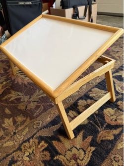 Laptop desk