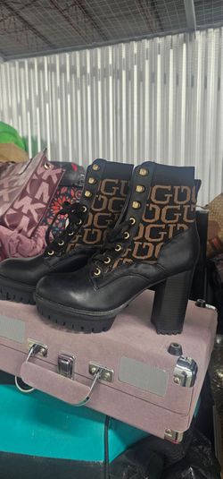 Guess boots