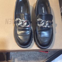 Nine West Black Loafers  With Silver Chain 