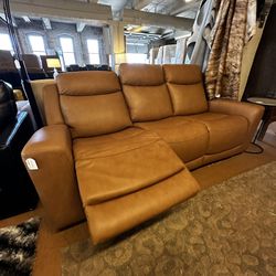 Butternut Zero Gravity Power Sofa