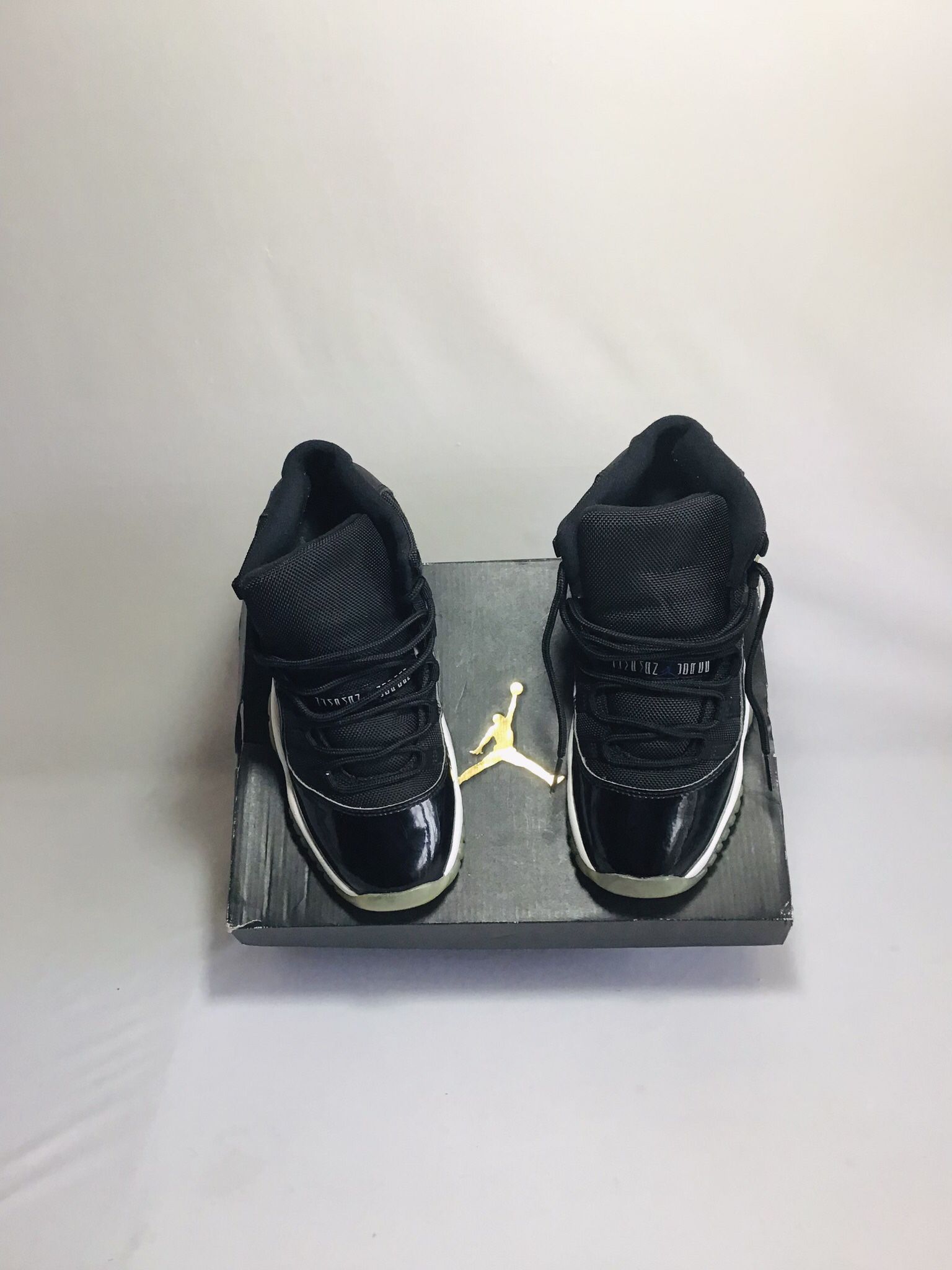 Jordan 11 Retro Big Kids - Style: 378038