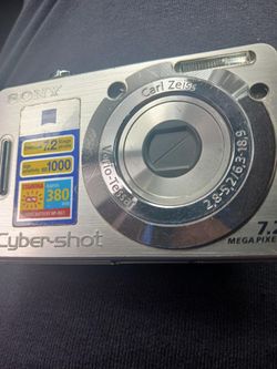 Sony cypershot Camera