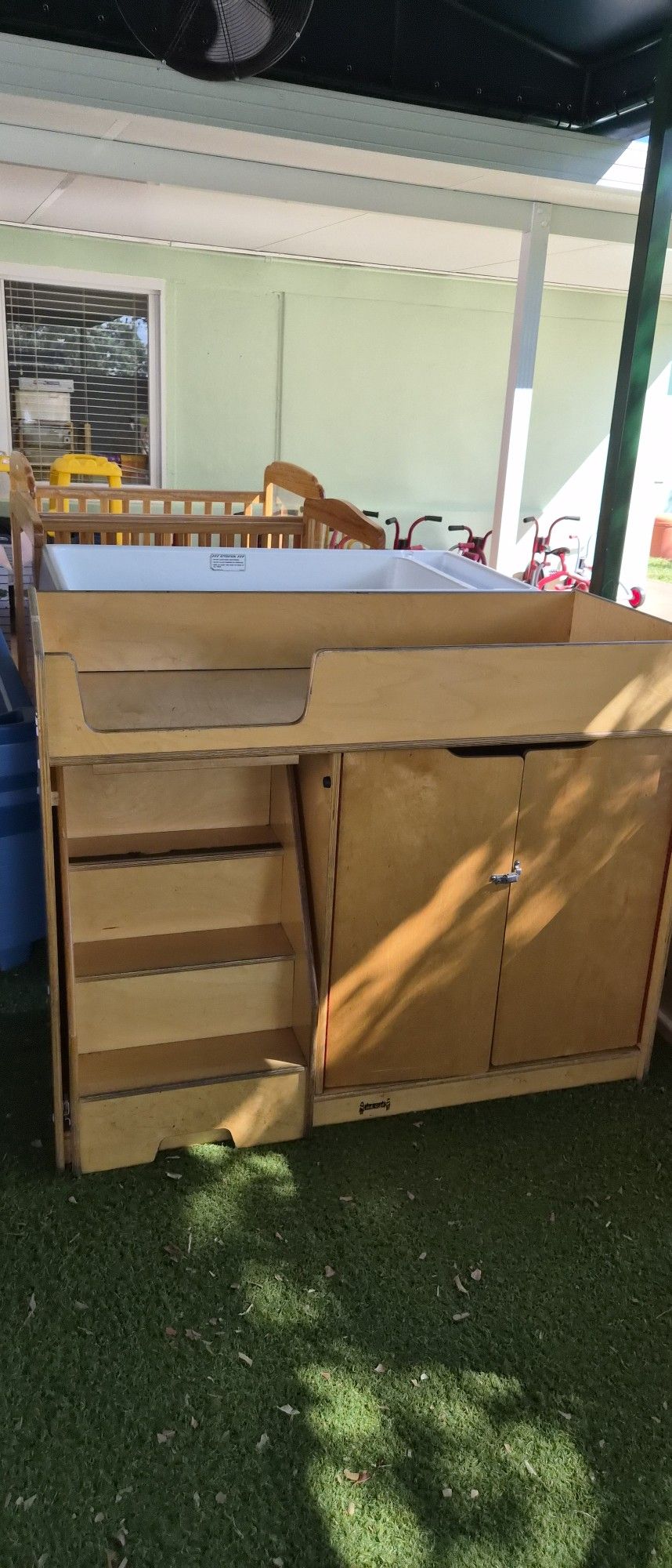 Toddler Changing Table With Ladder