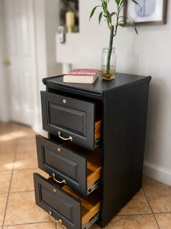 Archivero de madera de 3 cajones con cerradura