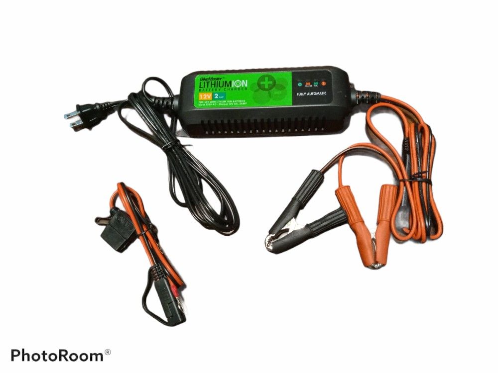 Bike Master Lithium - Ion Battery Charger Maintainer 11' Reach TS0207A