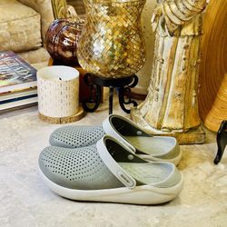 LiteRite by CROCS Two Tone Gray Clogs Unisex M9 W11