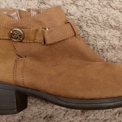 Michael Kors Women Boots