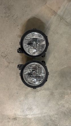 Jeep JL OEM Halogen Headlights