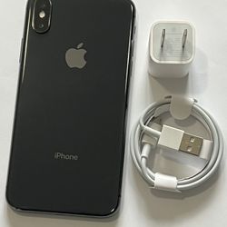 iPhone X 256GB Unlocked Works any SIM card any country internationally 