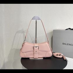 Women’s Beautiful Pink Leather Crossbody/ Shoulder Bag 