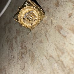 10k Gold Ring 