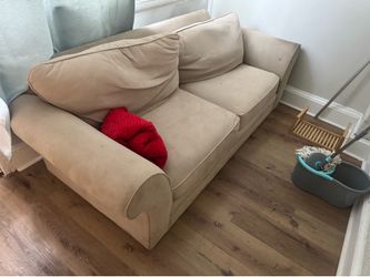 FREE BEIGE COUCH