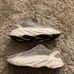 Yeezy Adidas Boost 700 V2 Static 
