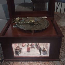 Mr. Christmas Bell Ball Room Dancing Symphonium Music Box w 16 Discs