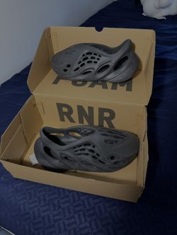 Yezzy Foam Runners Onyx