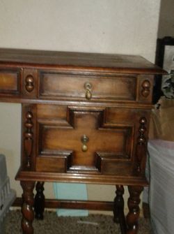 Kittinger walnut student desk