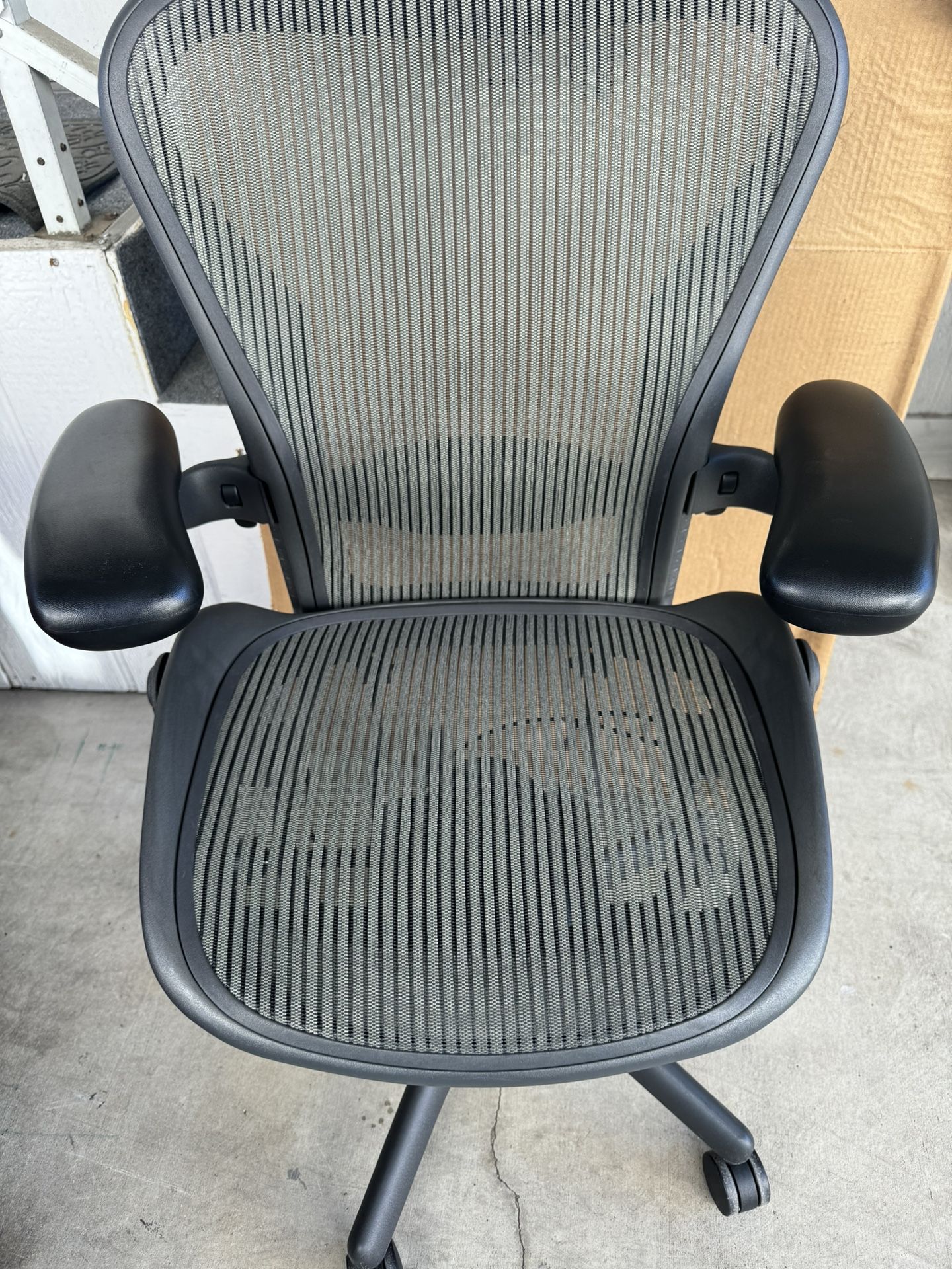 Herman Miller Aeron Chair Size B🔥🔥🔥🔥🔥