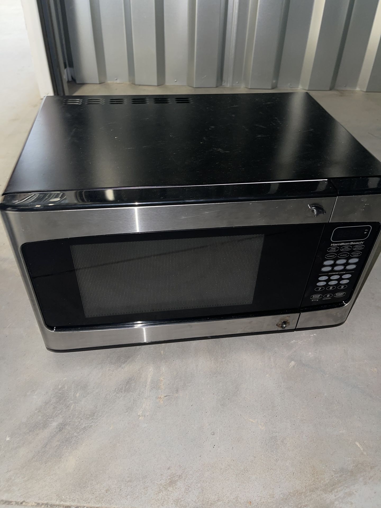 Microwave $10 (Cyber Monday Sale) In Chamblee