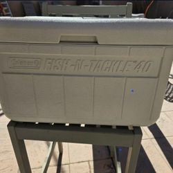 Coleman Fish And Tackle Cooler
