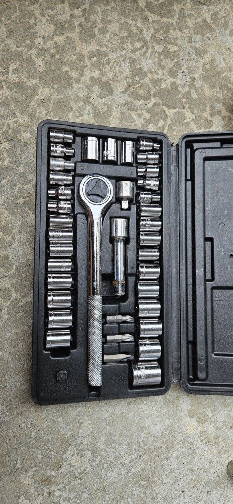 Socket Set