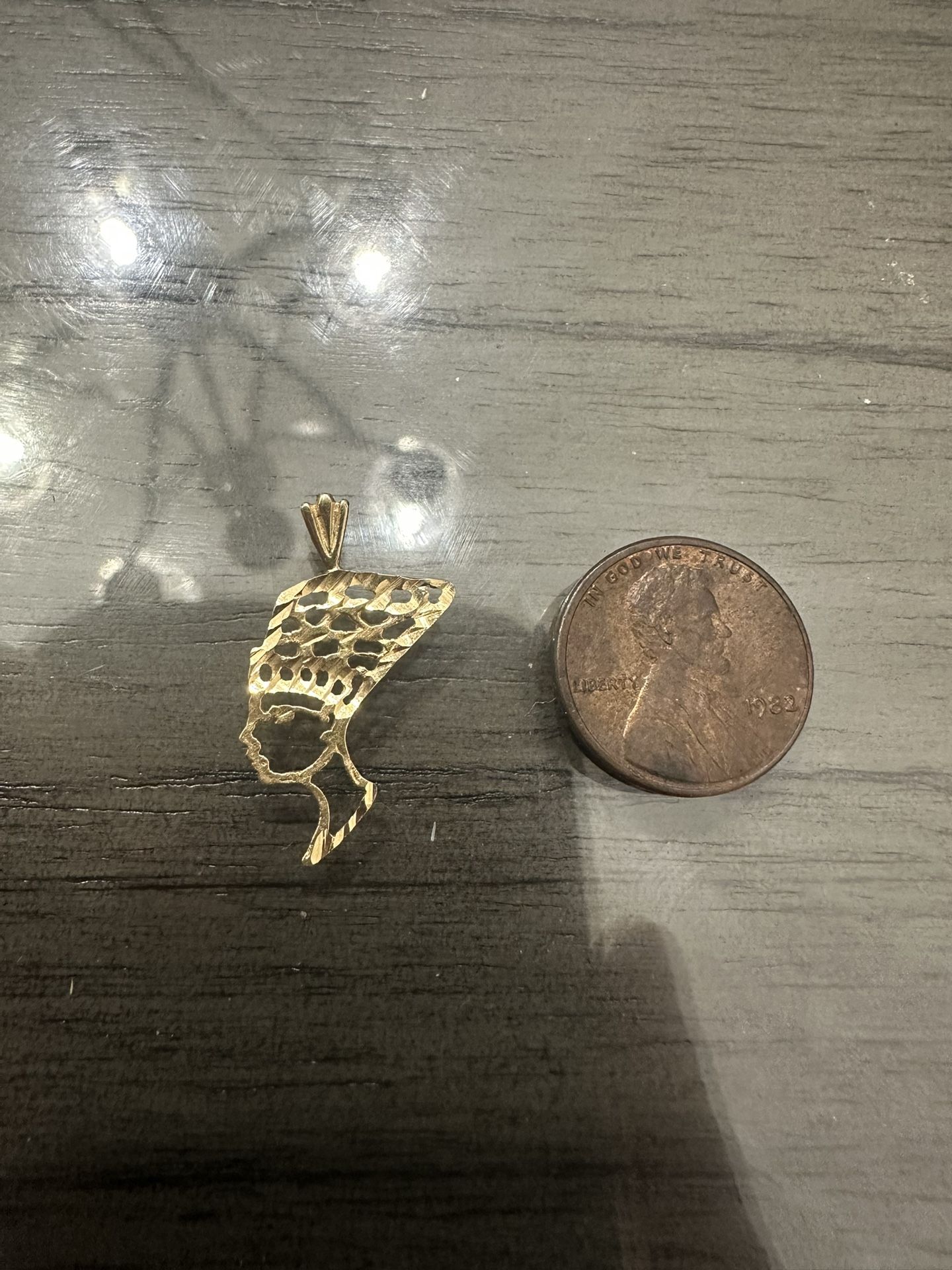 Solid 14k Yellow Gold Nefertiti Head Pendant Beautiful