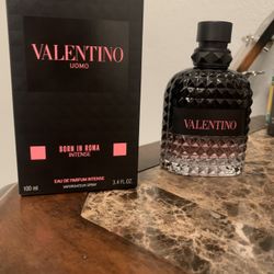 (SHOOT OFFERS)Valentino Born In Roma Intense EDP