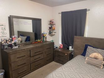 3 piece queen size bedroom set