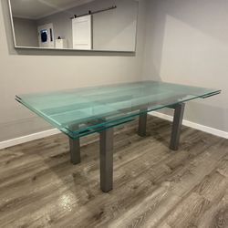 Expandable Glass Dining Table And 6 Chairs (Cattelan Italia) 