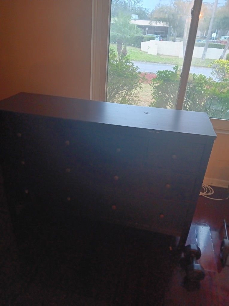 Chest Drawer